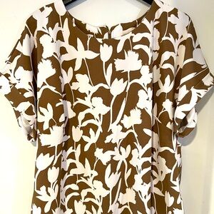 MelloDay blouse floral size 2X
